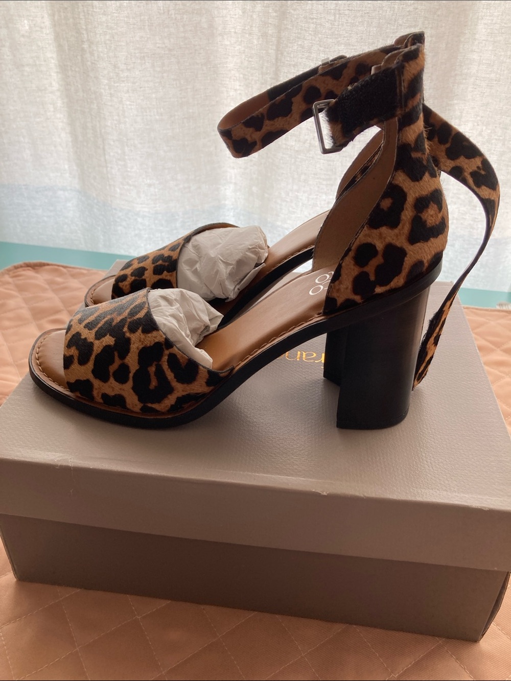 Franco Sarto Leopard Print Block Heel Sandals - Camel/Black size 9M - Picture 2 of 6